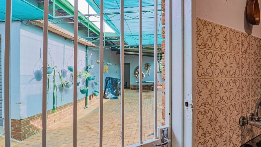 4 Bedroom Property for Sale in Protea Park North West